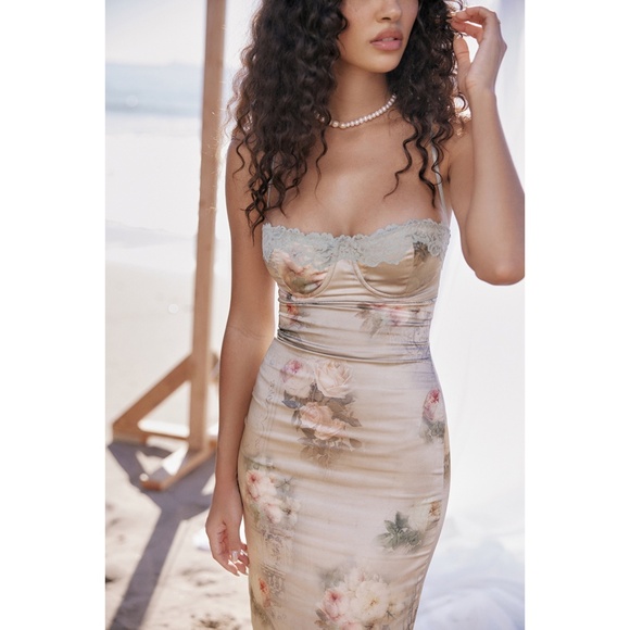 NEW House of CB Venus Dress Vintage Cream Flower Print Large+ (XL) - Picture 9 of 17